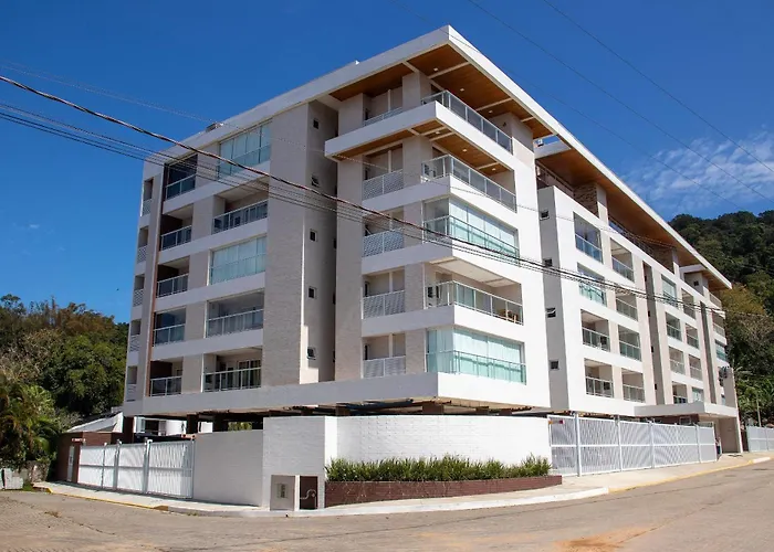#208.Apto Novo, 300 Metros Da Praia, Com Piscina Ubatuba